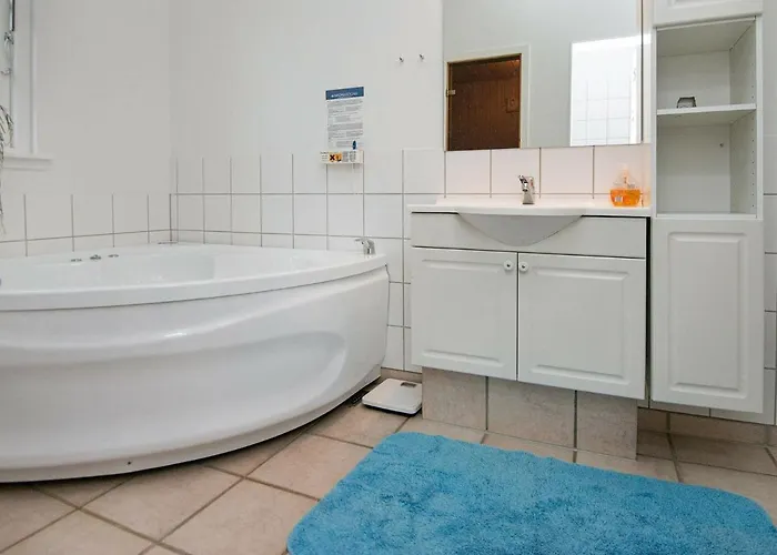 8 Person In Aabenraa-by Traum *